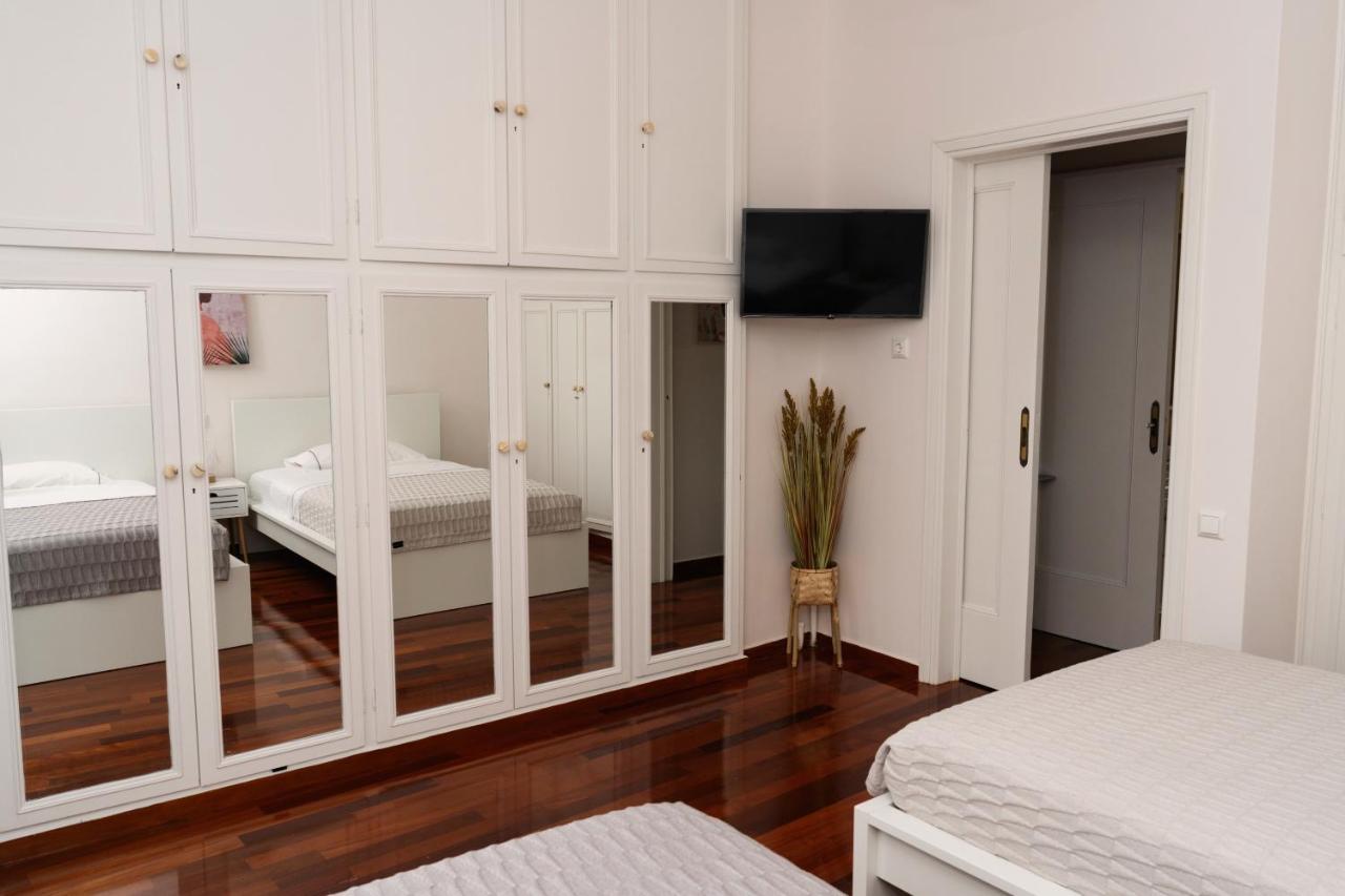 Visum Acropol ,3Br - Private Terrace-Jacuzzi - Amazing View Apartment Athena Bagian luar foto